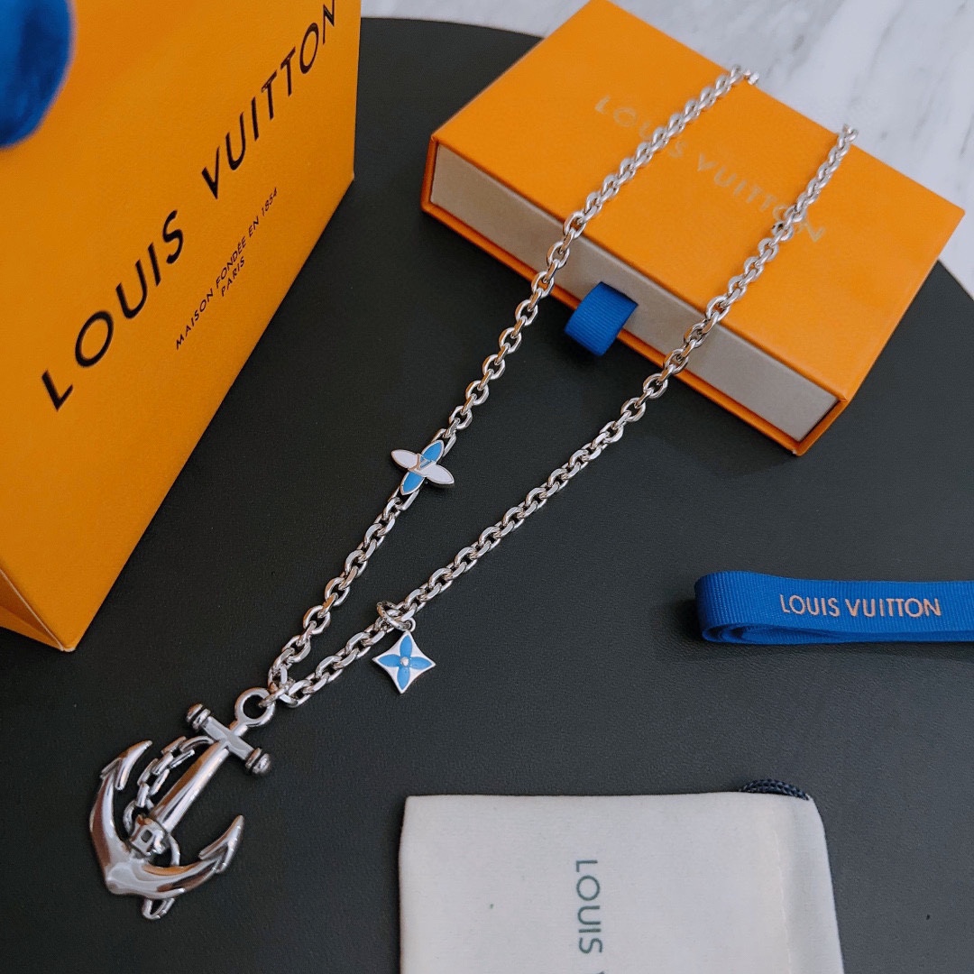 Louis Vuitton Necklaces